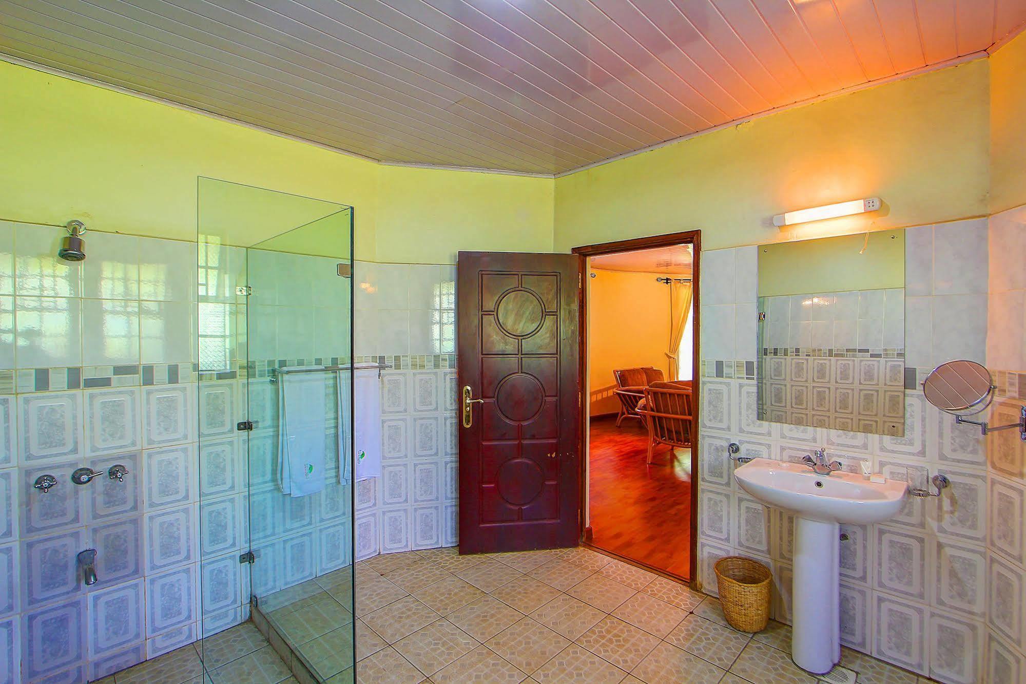 Poa Place Resort & Hotel - Where Nature Meets Comfort Eldoret Luaran gambar