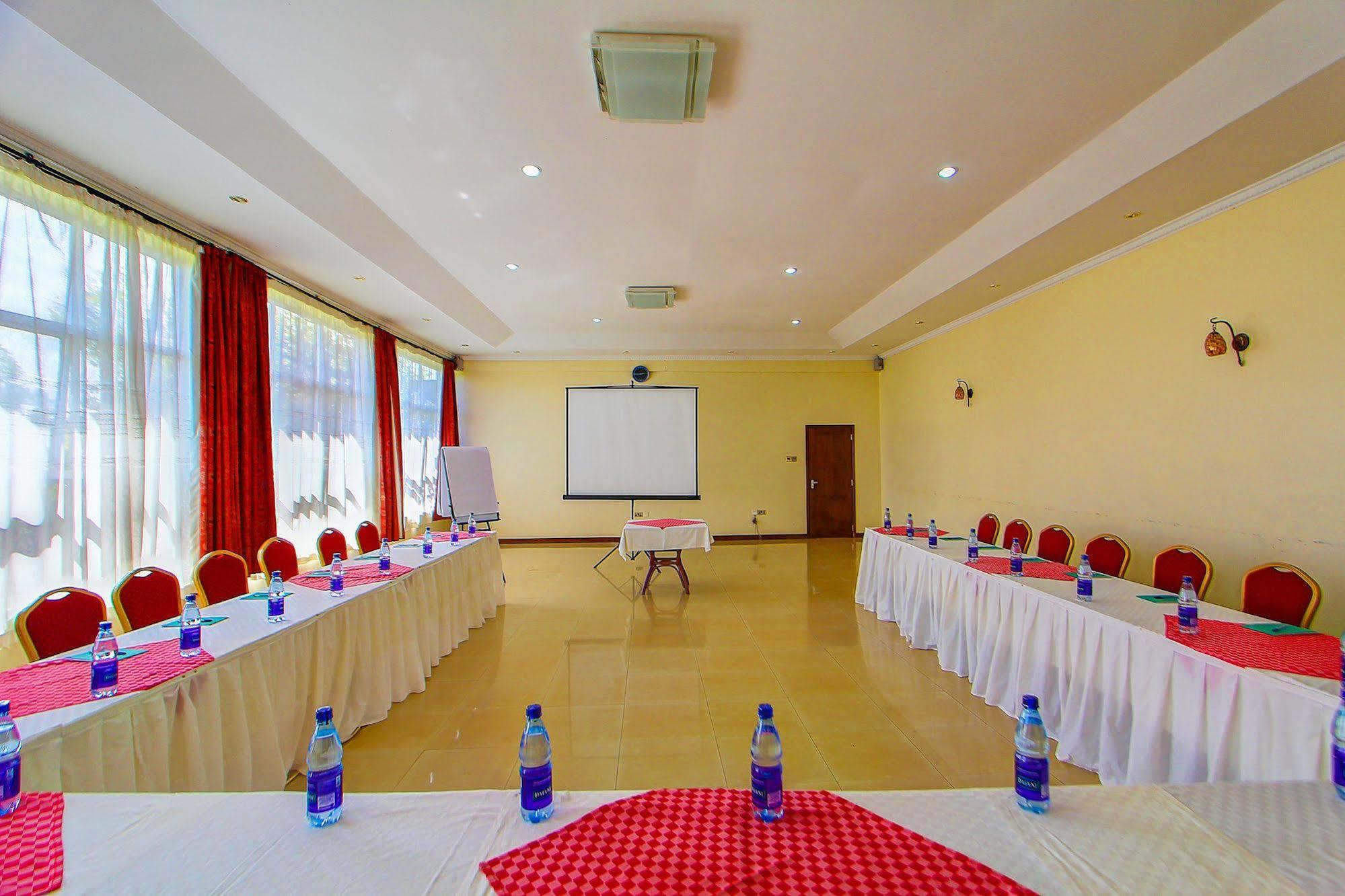 Poa Place Resort & Hotel - Where Nature Meets Comfort Eldoret Luaran gambar